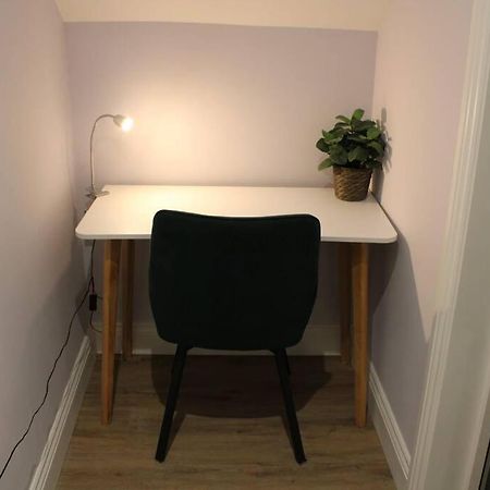 5 Star Apartment London Eksteriør bilde