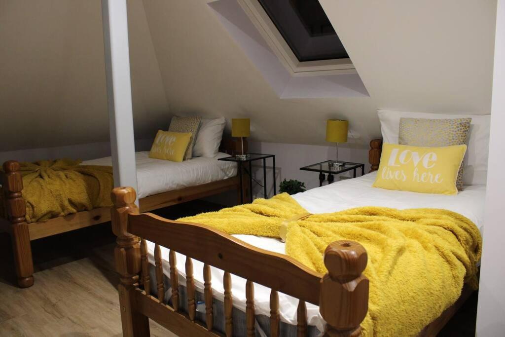 5 Star Apartment London Eksteriør bilde